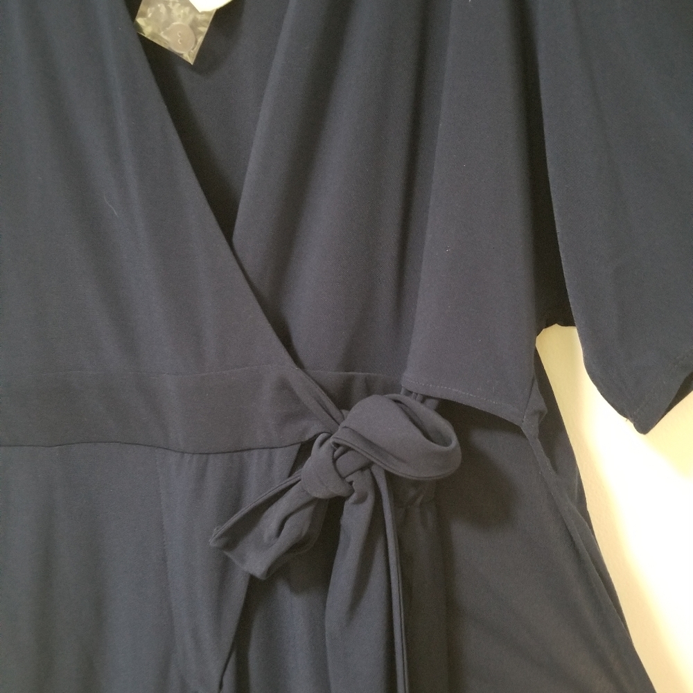 New Neiman Marcus Navy Blue Jersey Jumpsuit Wide Leg Stretch with Cape Size 8 - Picture 4 of 12